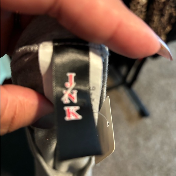 Hustle Made Women's Gray Short Sleeve V-Neck T- Shirt - Picture 6 of 6